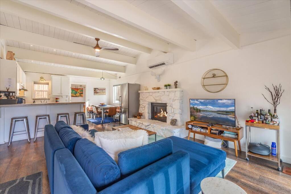 Lake Views, Pet-Friendly Cabin With Hot-Tub In King'S Beach Kings Beach Ngoại thất bức ảnh